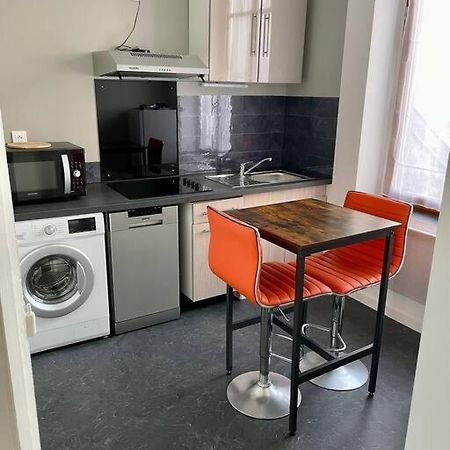 Appartement Idealement Situe Charleville-Mezieres Exterior photo